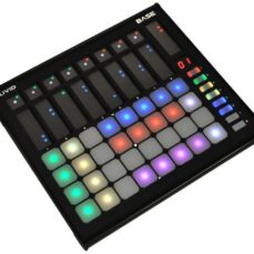 Livid Instruments 309610 Contrôleur MIDI (32 tocuhes - 8 boutons - USB)