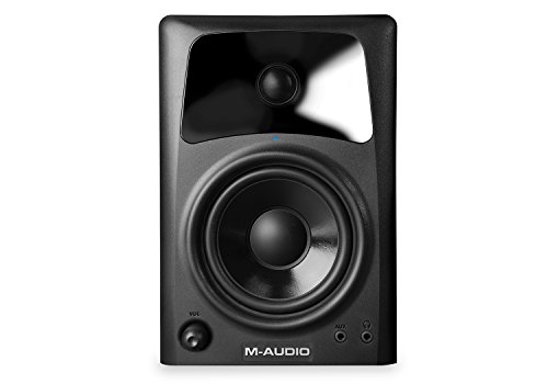 M-Audio AV 42 | Pack de 2 Enceintes de monitoring actives compactes - Système d'enceintes de bureau de référence pour création multimédia professionnelle – Image 3