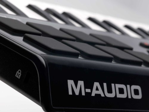 M-Audio Axiom Air Mini 32 | Clavier-maître USB MIDI 32 touches ultra portable – Image 4