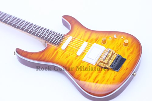 RGM684 Mark Knopfler Dire Straits Guitare Miniature – Image 2