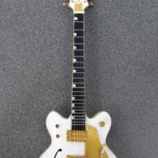 RGM73 Brian Setzer 1955 White Falcon Guitare Miniature